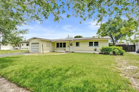 731 SW 71st Terrace Pembroke Pines FL 33023