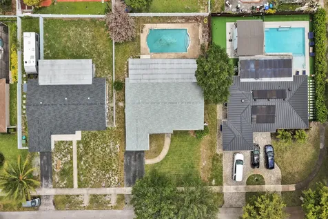 731 SW 71st Terrace Pembroke Pines FL 33023