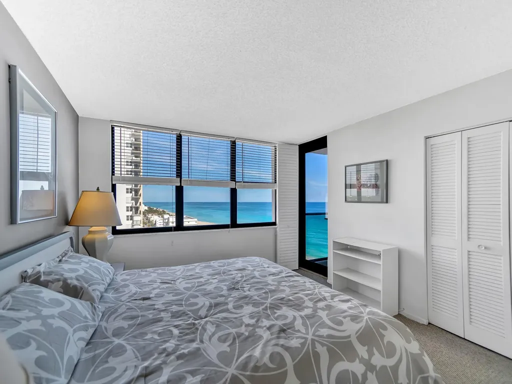 2301 S Ocean Drive Hollywood FL 33019