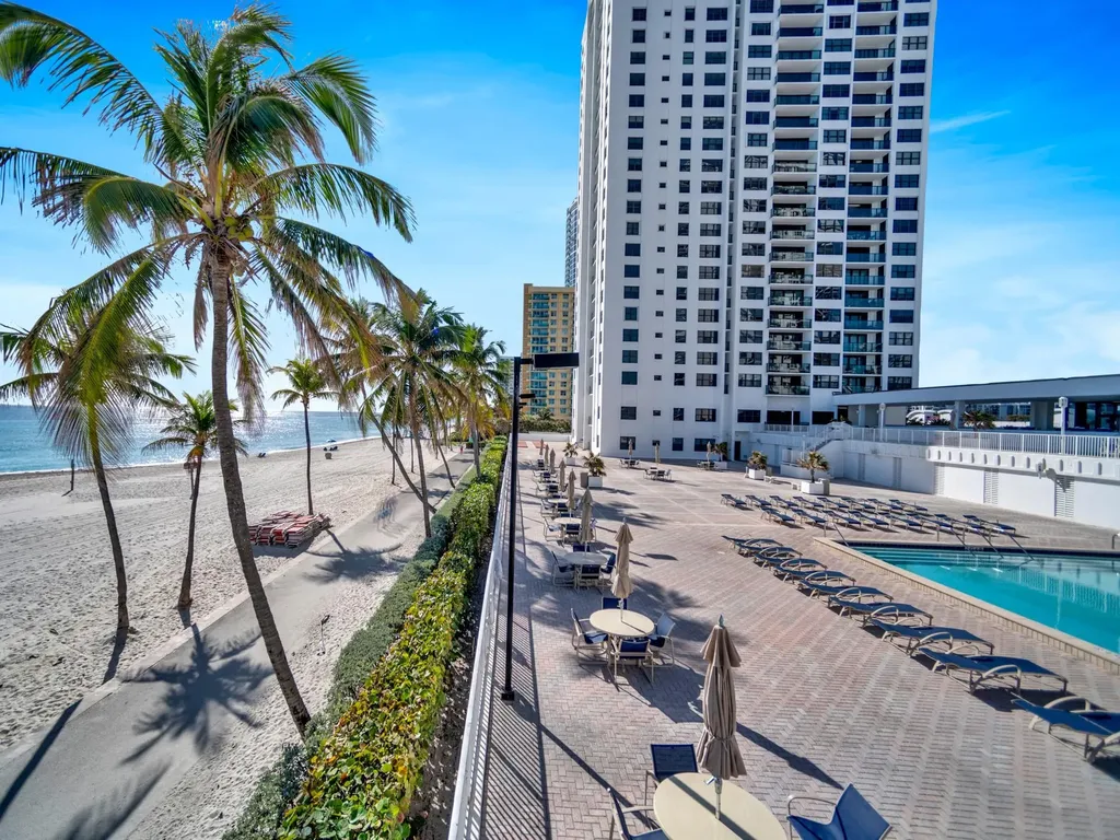 2301 S Ocean Drive Hollywood FL 33019