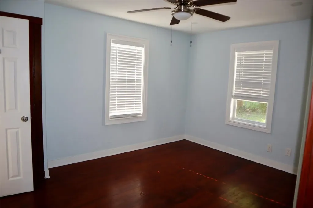 1338 -1384 NE -1384 35th Street Oakland Park FL 33334