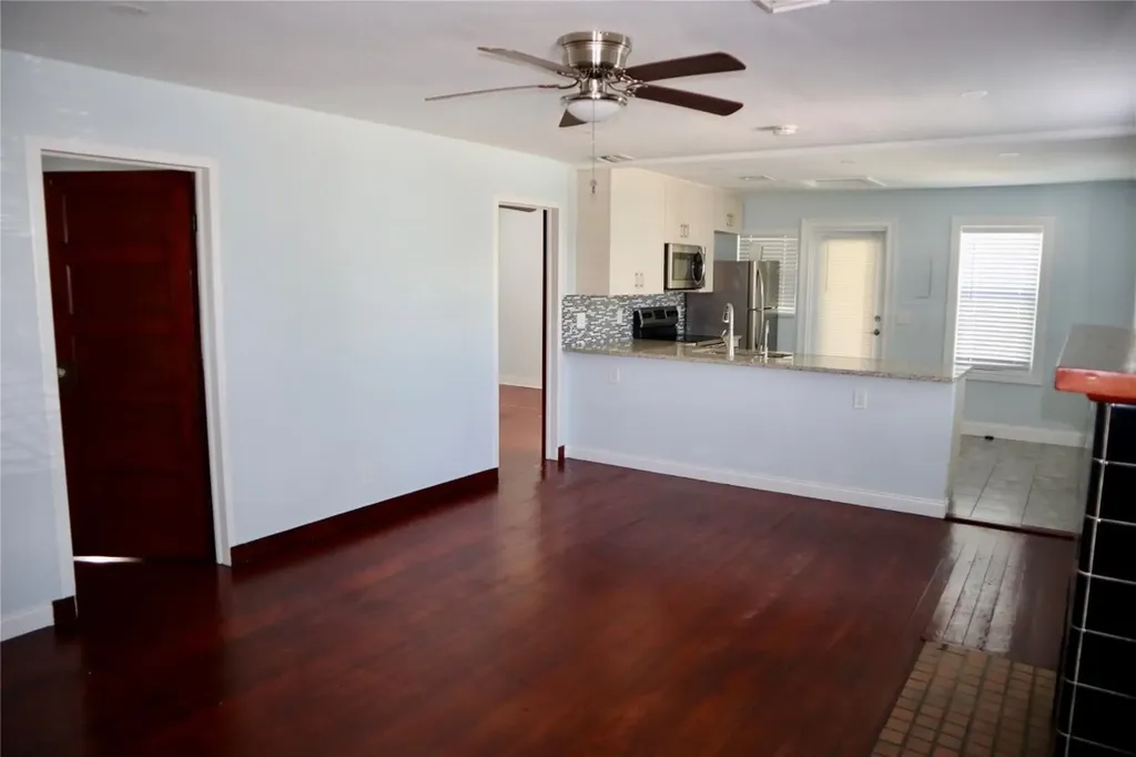 1338 -1384 NE -1384 35th Street Oakland Park FL 33334