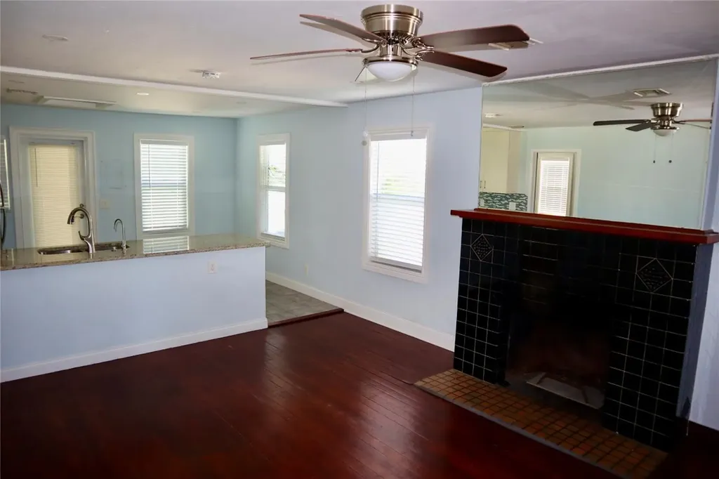 1338 -1384 NE -1384 35th Street Oakland Park FL 33334