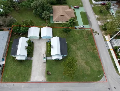 1338 -1384 NE -1384 35th Street Oakland Park FL 33334