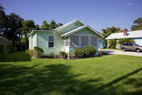 1338 -1384 NE -1384 35th Street Oakland Park FL 33334
