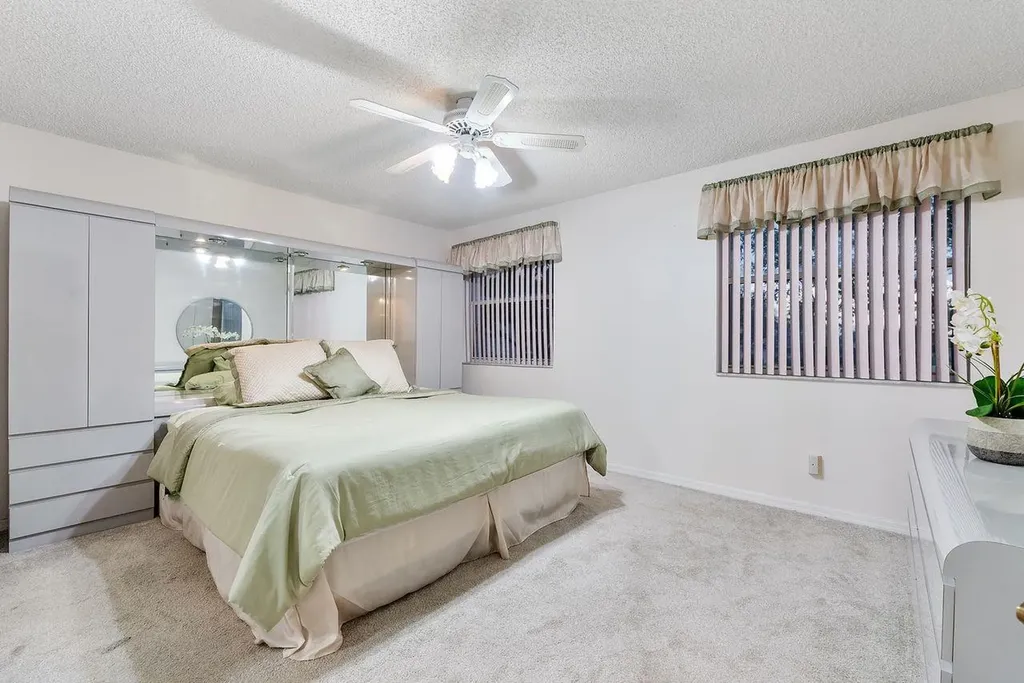 10382 NW 24th Place Sunrise FL 33322