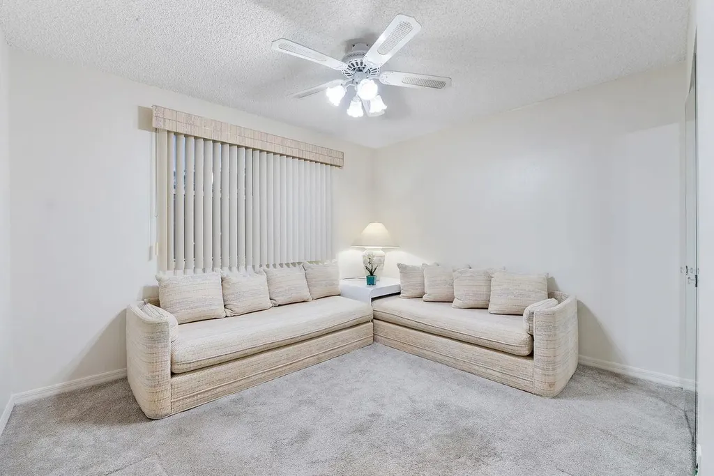 10382 NW 24th Place Sunrise FL 33322