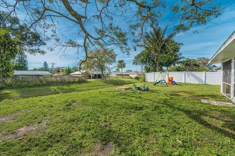 414 SW Lakehurst Drive Port St Lucie FL 34983
