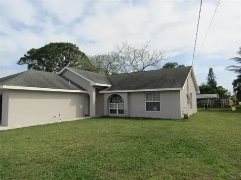 414 SW Lakehurst Drive Port St Lucie FL 34983
