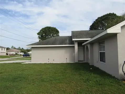 414 SW Lakehurst Drive Port St Lucie FL 34983