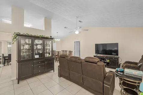 414 SW Lakehurst Drive Port St Lucie FL 34983