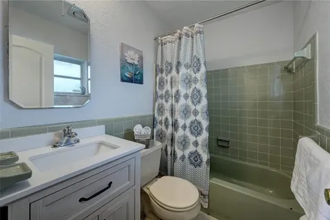 9807 NW 67th Court Tamarac FL 33321