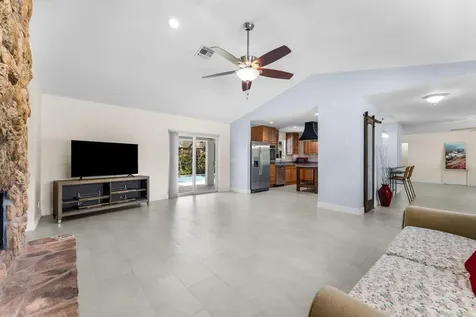 4811 Dorchester Mews Haverhill FL 33415