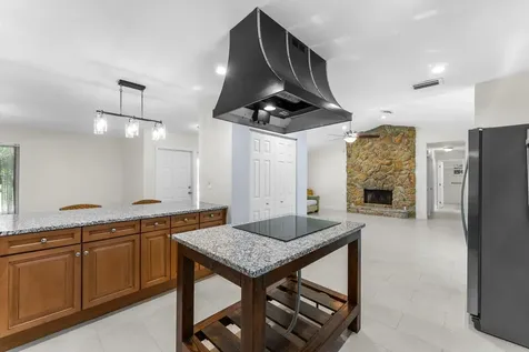 4811 Dorchester Mews Haverhill FL 33415