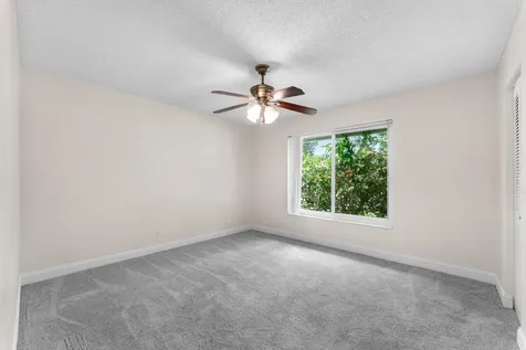 4811 Dorchester Mews Haverhill FL 33415