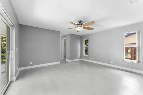 4811 Dorchester Mews Haverhill FL 33415