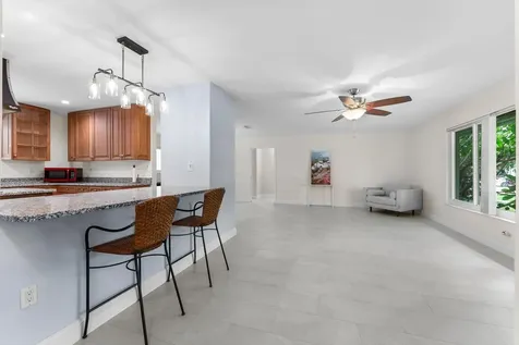 4811 Dorchester Mews Haverhill FL 33415