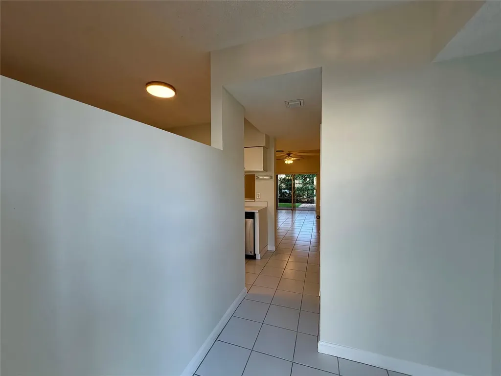 9914 NW 56th Place Coral Springs FL 33076