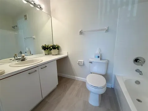9914 NW 56th Place Coral Springs FL 33076