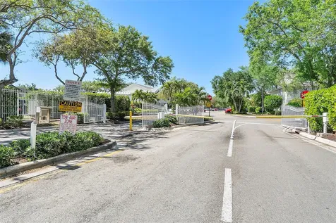 9914 NW 56th Place Coral Springs FL 33076
