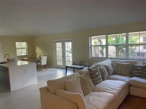 139 NW 72nd Avenue Plantation FL 33317