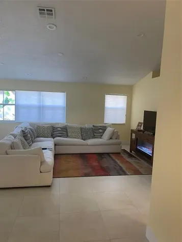 139 NW 72nd Avenue Plantation FL 33317
