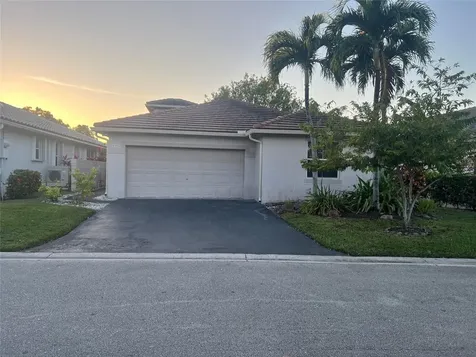 139 NW 72nd Avenue Plantation FL 33317