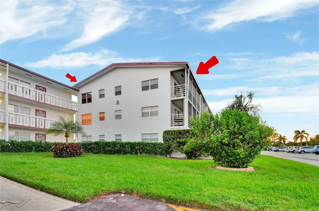33 Fanshaw A Boca Raton FL 33434