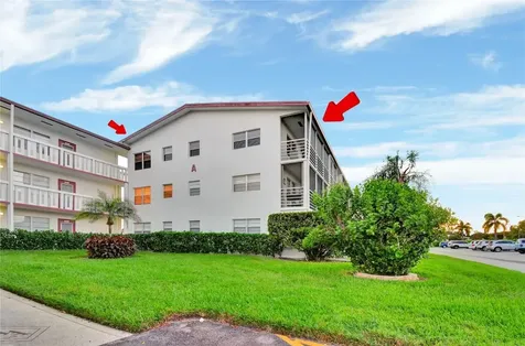 33 Fanshaw A Boca Raton FL 33434