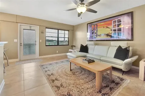 33 Fanshaw A Boca Raton FL 33434