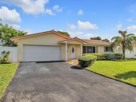 3721 NW 114th Lane Coral Springs FL 33065