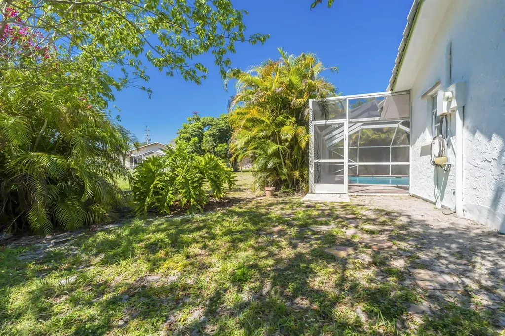 4250 NW 107th Avenue Coral Springs FL 33065