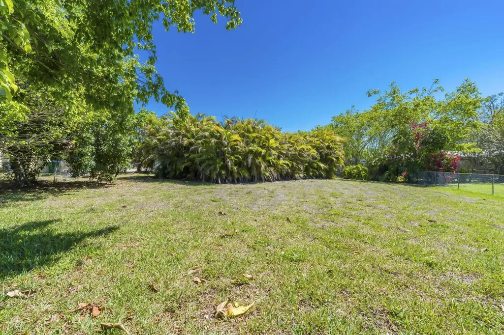 4250 NW 107th Avenue Coral Springs FL 33065