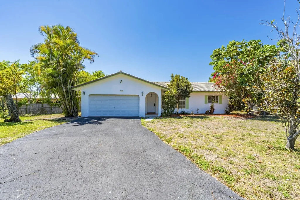 4250 NW 107th Avenue Coral Springs FL 33065
