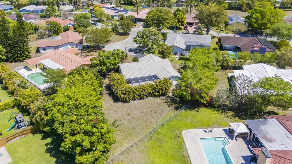 4250 NW 107th Avenue Coral Springs FL 33065