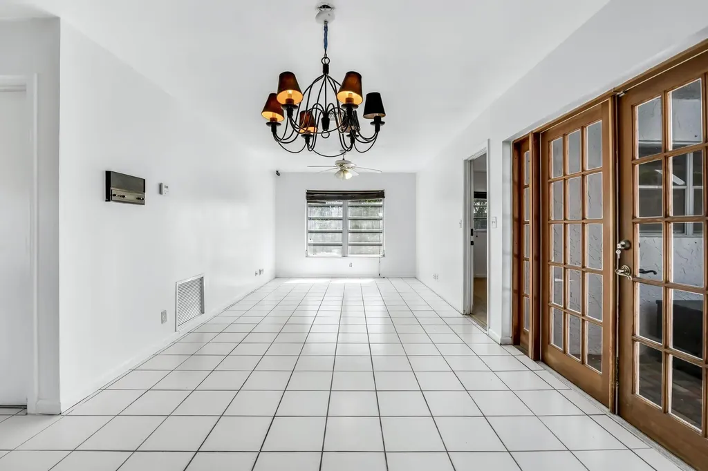 4250 NW 107th Avenue Coral Springs FL 33065