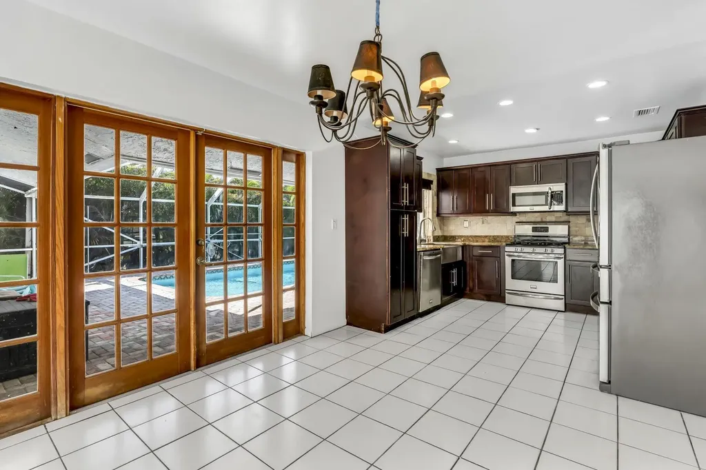 4250 NW 107th Avenue Coral Springs FL 33065