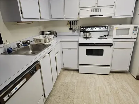 5570 NW 44th Street Lauderhill FL 33319