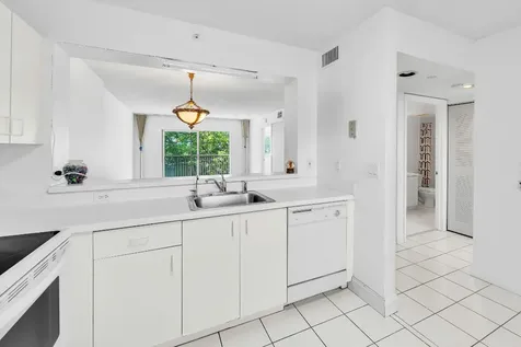 9580 Weldon Circle Tamarac FL 33321