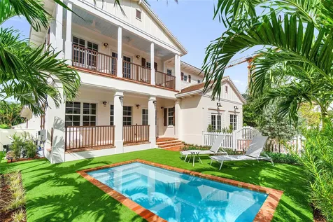130 SE 1st Avenue Delray Beach FL 33444