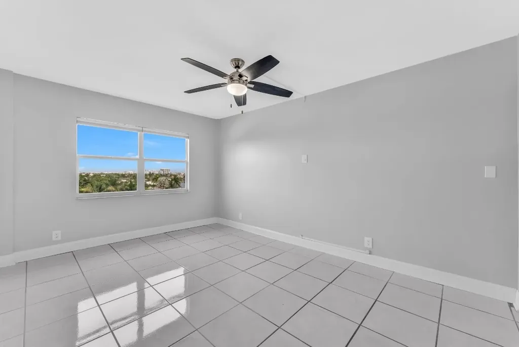 2555 NE 11th Street Fort Lauderdale FL 33304