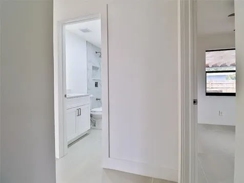 2820 NE 9th Terrace Pompano Beach FL 33064