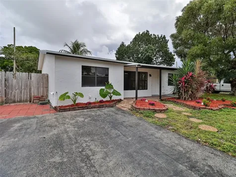 2820 NE 9th Terrace Pompano Beach FL 33064