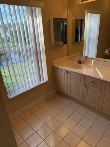 360 NW 115th Way Coral Springs FL 33071
