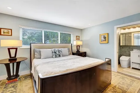 1701 NE 27th Drive Wilton Manors FL 33334