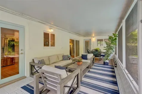 1701 NE 27th Drive Wilton Manors FL 33334