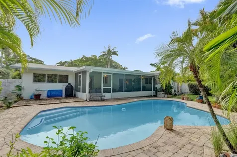 1701 NE 27th Drive Wilton Manors FL 33334