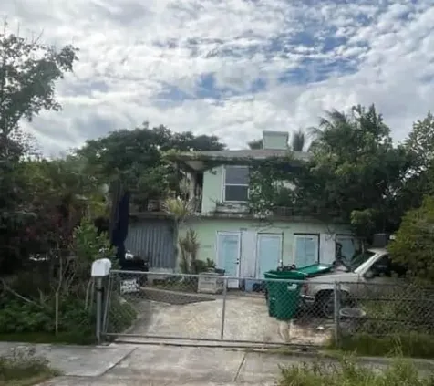15730 SW 102nd Court Miami FL 33157