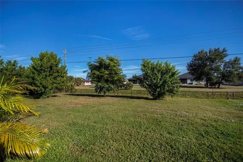 105 Hardee Way Rotonda West FL 33947