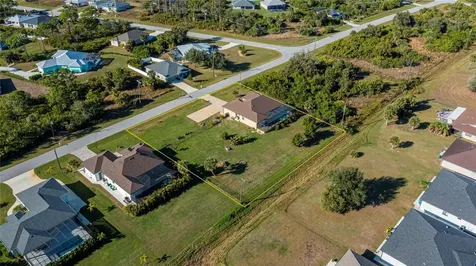 105 Hardee Way Rotonda West FL 33947